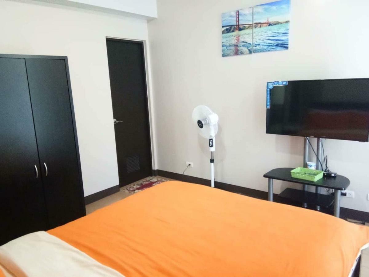 4Q Tower D Manhanttan Heights Cubao Qc Manila Exterior photo