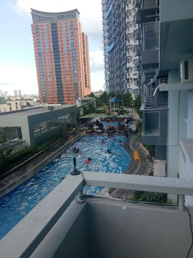 4Q Tower D Manhanttan Heights Cubao Qc Manila Exterior photo